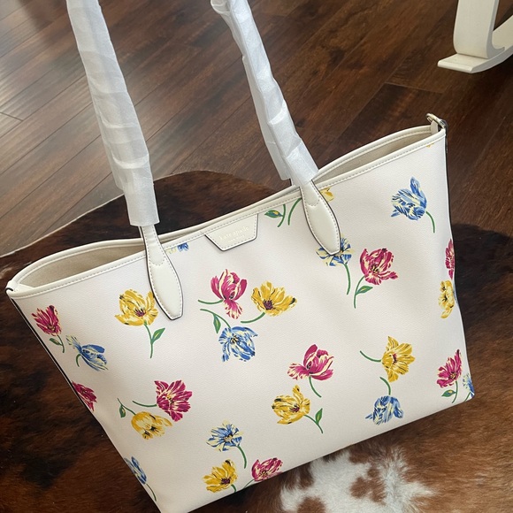 Kate Spade Sutton Large Tote Bag Ivory Tulip Toss Cream Floral Purse KB293 - Picture 1 of 7